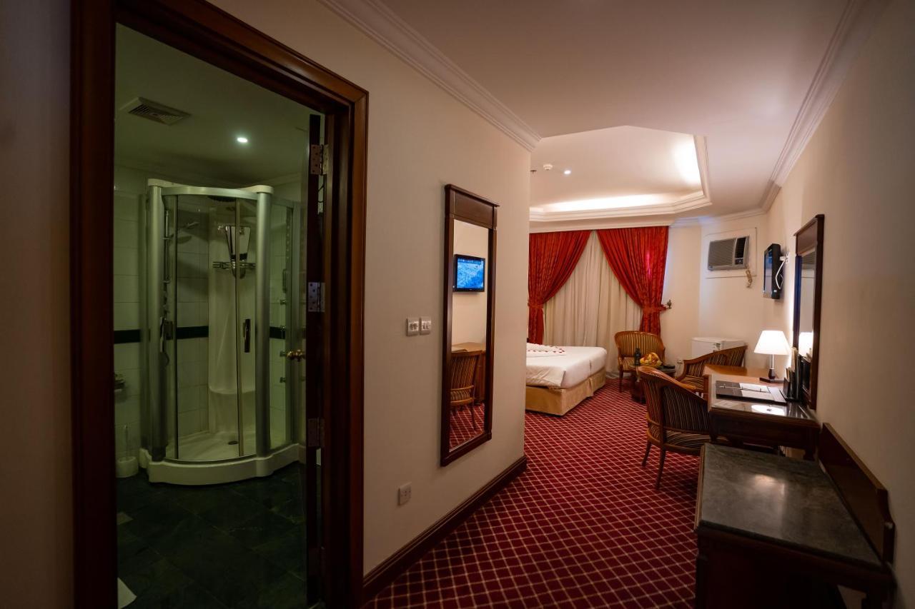 รอยัล คาซาบลังกา โฮเทล Hotel เจดดาห์ ภายนอก รูปภาพ