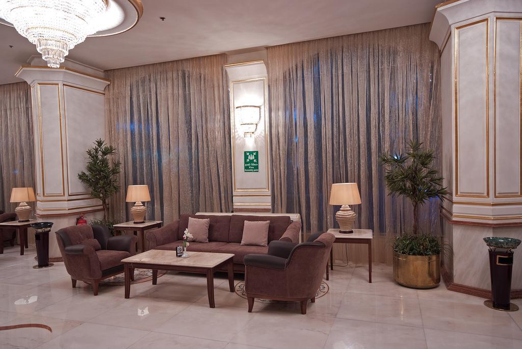รอยัล คาซาบลังกา โฮเทล Hotel เจดดาห์ ภายนอก รูปภาพ