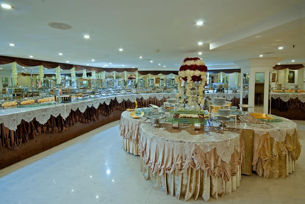 รอยัล คาซาบลังกา โฮเทล Hotel เจดดาห์ ภายนอก รูปภาพ
